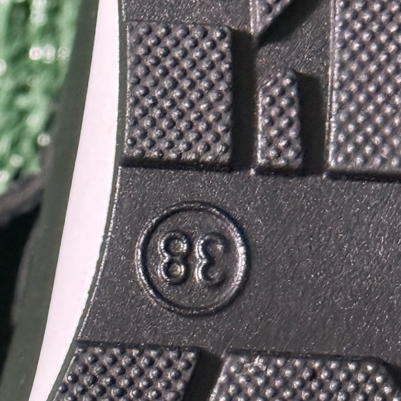 Elegant Black Women's Sandals - Picture 5 of 6